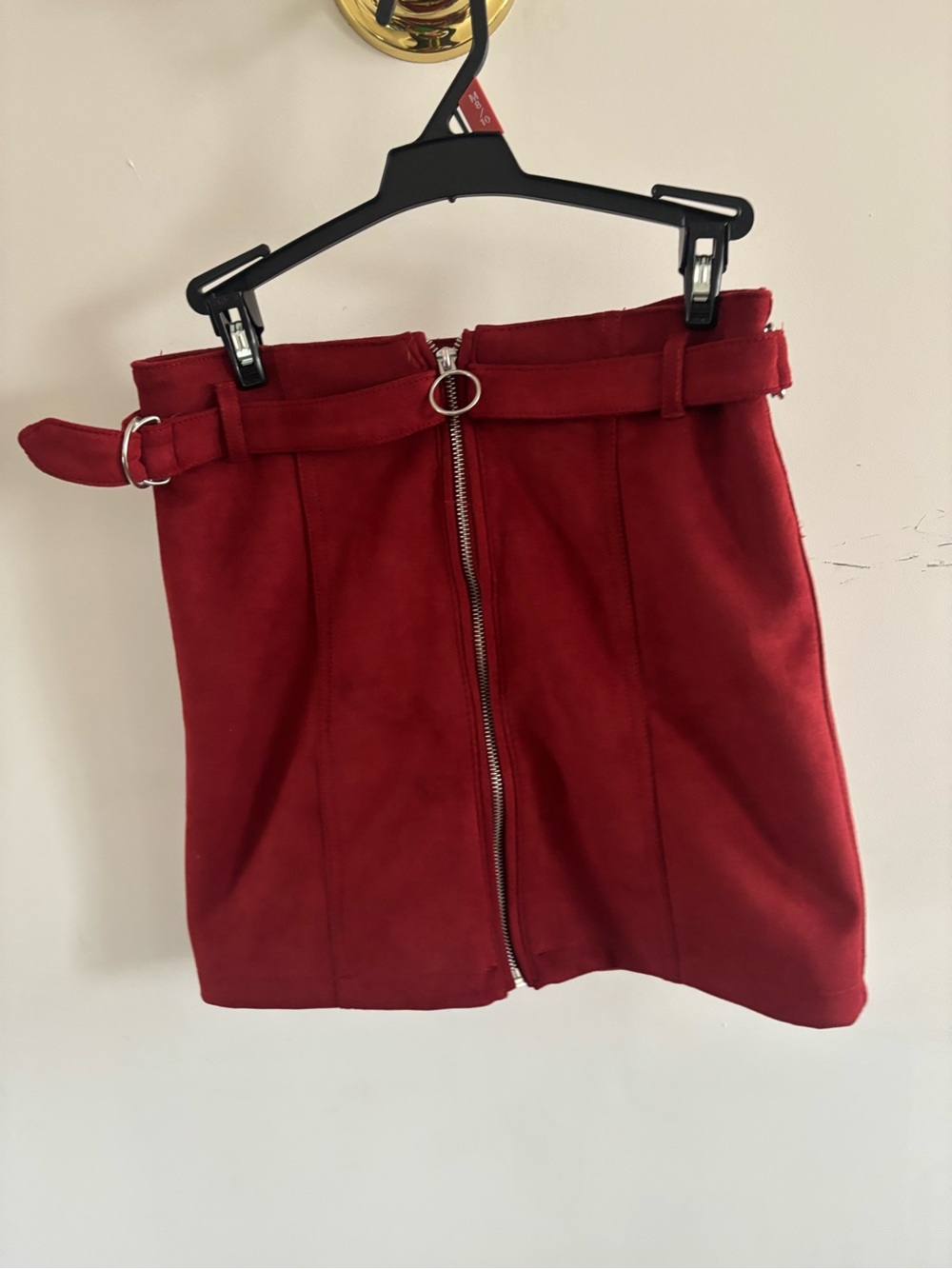 Forever 21 Red Faux Suede Belted Mini Skirt O-Ring Zip – Size S